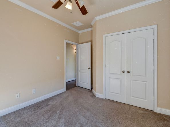 39 S Pinto Point Circle, Spring TX 77389