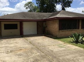 505 Evanston Street, Houston TX 77015