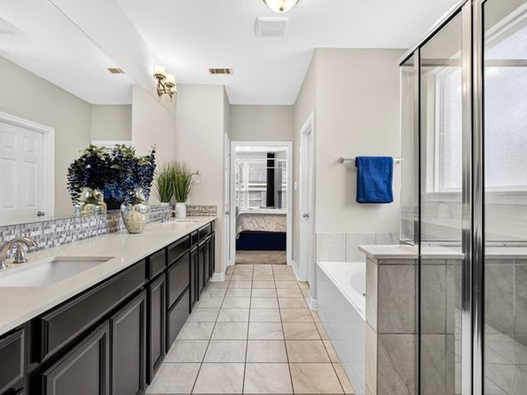 9411 Isabel Bay Lane, Cypress TX 77433