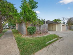 10913 Bexley Drive 913, Houston TX 77099