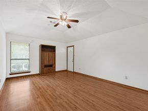 8135 Glenbrook Drive, Houston TX 77017