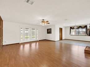 8135 Glenbrook Drive, Houston TX 77017