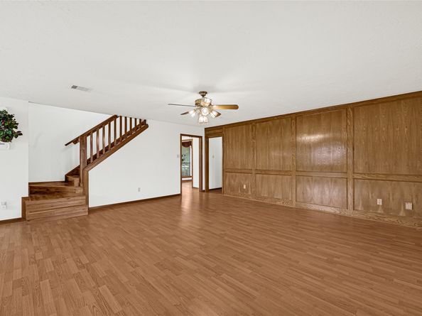 8135 Glenbrook Drive, Houston TX 77017