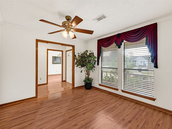 8135 Glenbrook Drive, Houston TX 77017