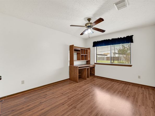 8135 Glenbrook Drive, Houston TX 77017