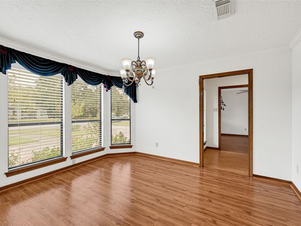 8135 Glenbrook Drive, Houston TX 77017