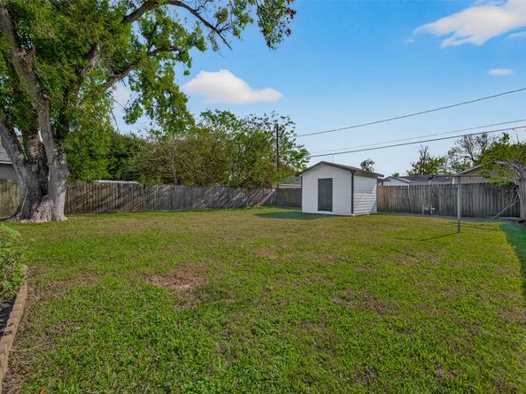 264 Parker Road, Houston TX 77076