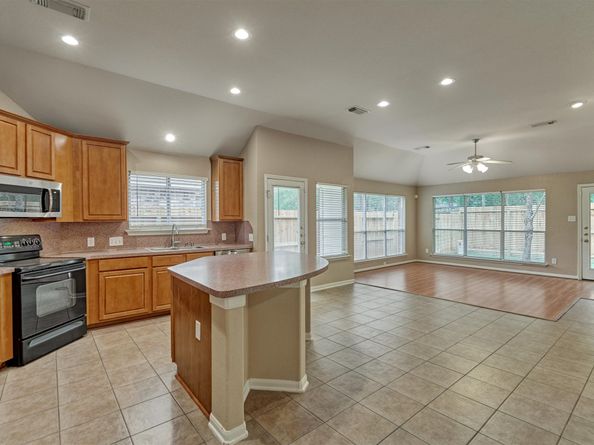 183 Fairwind Trail Drive, The Woodlands TX 77385