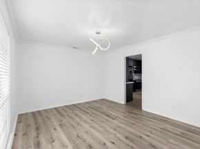 5206 Lodge Creek Dr Drive, Houston TX 77066