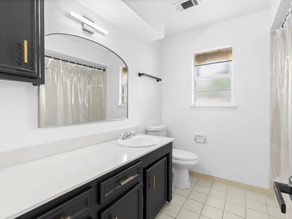 5206 Lodge Creek Dr Drive, Houston TX 77066