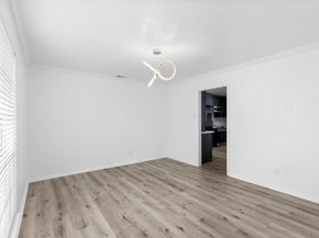 5206 Lodge Creek Dr Drive, Houston TX 77066