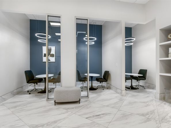 5925 Almeda Road 11901, Houston TX 77004