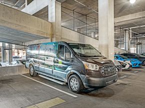 5925 Almeda Road 11901, Houston TX 77004