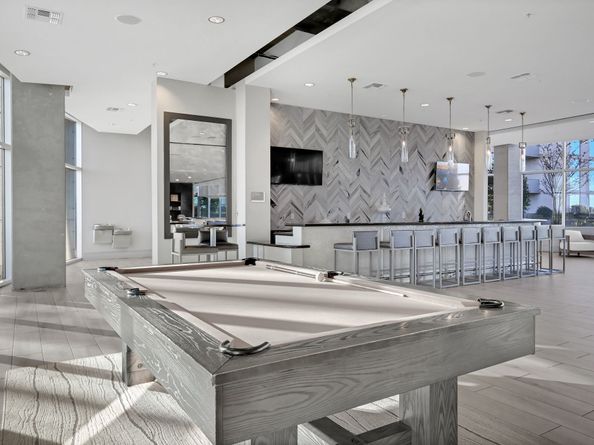 5925 Almeda Road 11901, Houston TX 77004