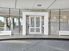 5925 Almeda Road 11901, Houston TX 77004