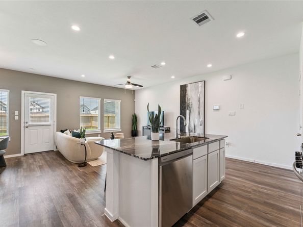 4817 Peanut Butter and Jelly Drive, Houston TX 77048