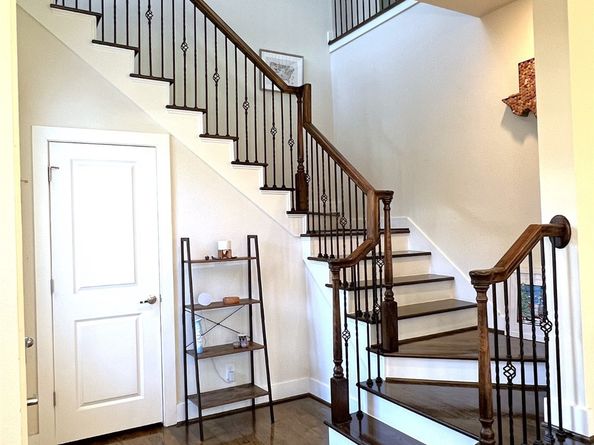 5731 Larkin Street B, Houston TX 77007