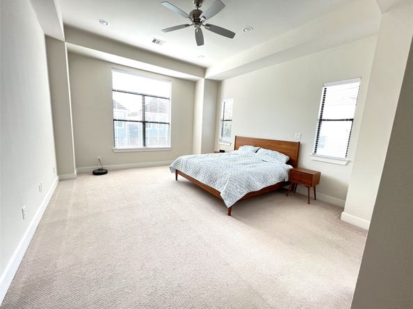 5731 Larkin Street B, Houston TX 77007