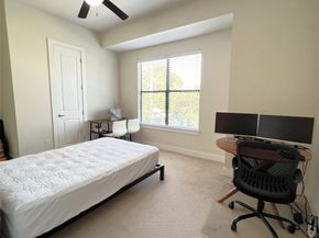 5731 Larkin Street B, Houston TX 77007