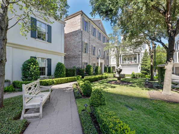 2113 Bancroft Street, Houston TX 77027