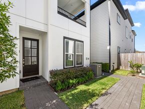 2718 Grand Fountains Drive G, Houston TX 77054