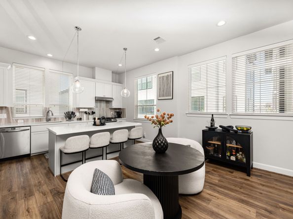 2718 Grand Fountains Drive G, Houston TX 77054