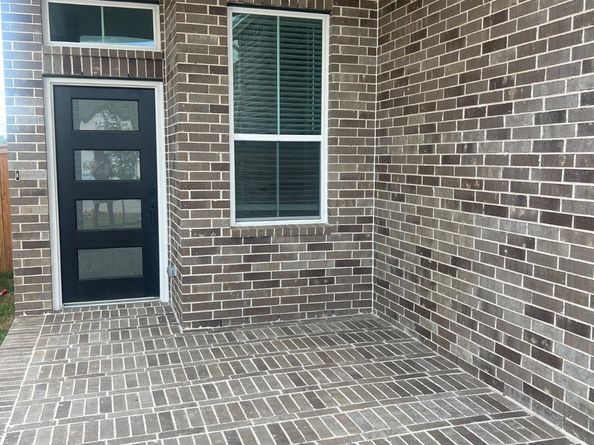 2334 Forest Flower Way, Tomball TX 77375