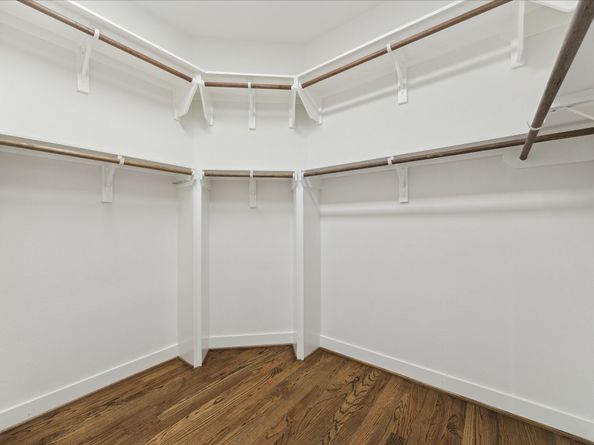 1902 Lizards Lane, Houston TX 77043