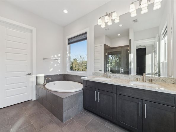 1902 Lizards Lane, Houston TX 77043