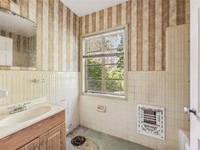 4211 Charleston Street, Houston TX 77021