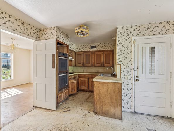 4211 Charleston Street, Houston TX 77021