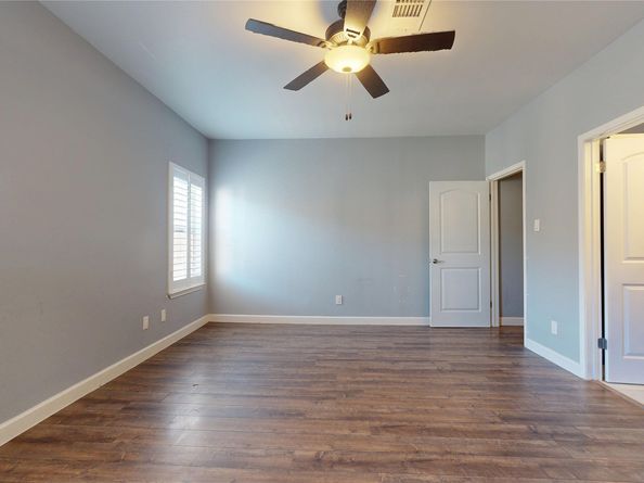 2984 Holly Hall Street 2984, Houston TX 77054