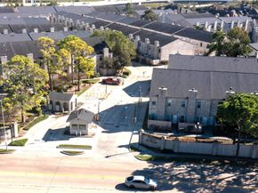 2984 Holly Hall Street 2984, Houston TX 77054