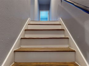 2984 Holly Hall Street 2984, Houston TX 77054