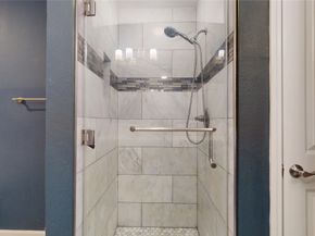 2984 Holly Hall Street 2984, Houston TX 77054