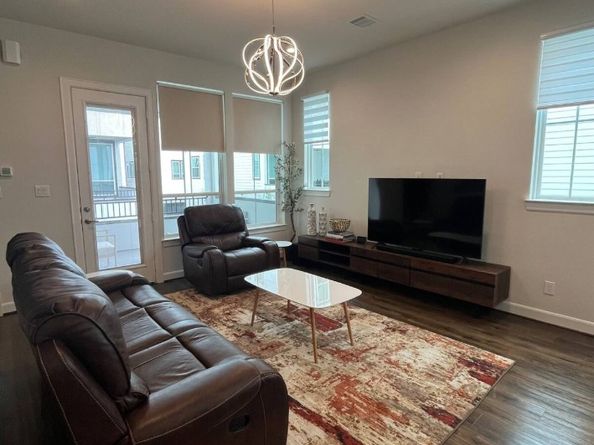 2802 Grand Fountains Drive E, Houston TX 77054