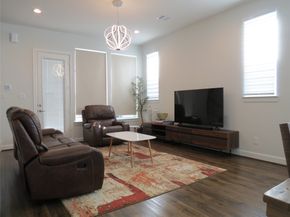 2802 Grand Fountains Drive E, Houston TX 77054