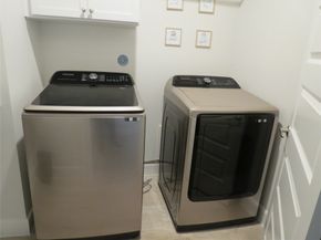 2802 Grand Fountains Drive E, Houston TX 77054