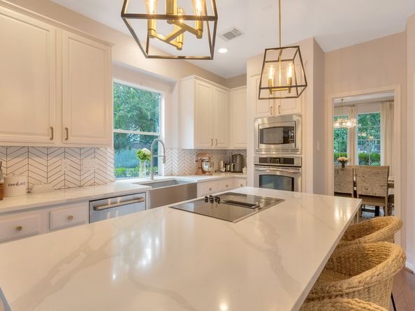 10 Merit Woods Place, The Woodlands TX 77382