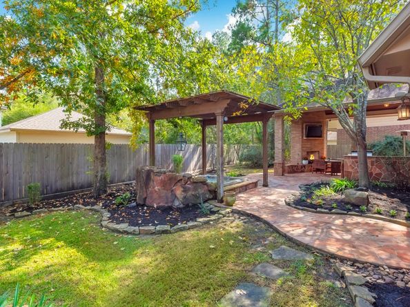 10 Merit Woods Place, The Woodlands TX 77382