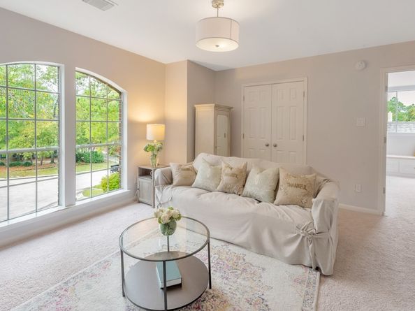 10 Merit Woods Place, The Woodlands TX 77382