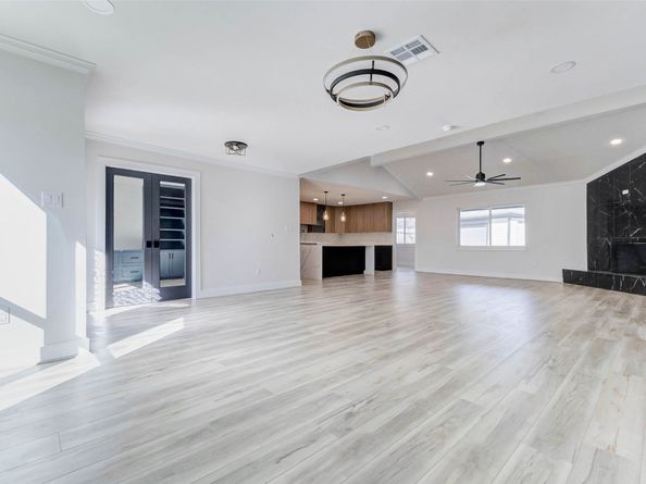 6106 Rutherglenn Drive, Houston TX 77096