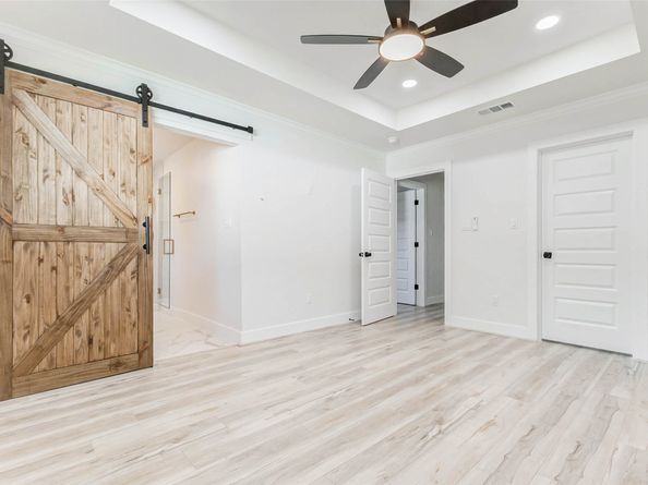 6106 Rutherglenn Drive, Houston TX 77096