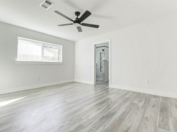 6106 Rutherglenn Drive, Houston TX 77096