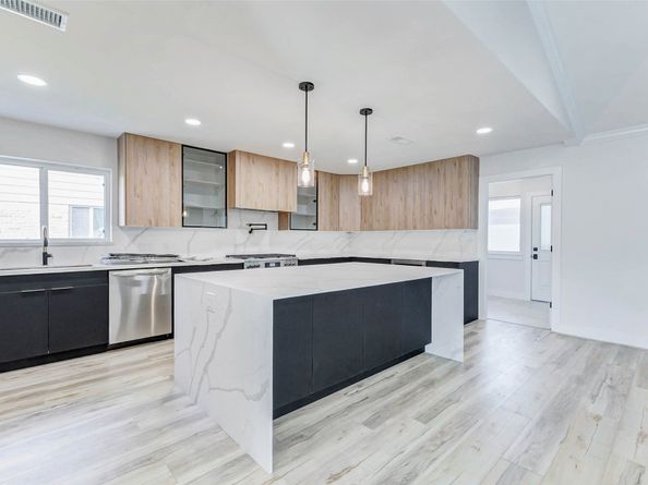 6106 Rutherglenn Drive, Houston TX 77096