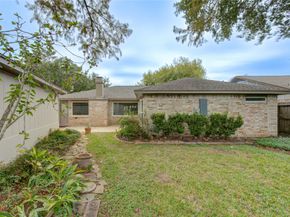 13547 Brook Hollow Drive, Sugar Land TX 77498