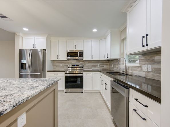 13547 Brook Hollow Drive, Sugar Land TX 77498