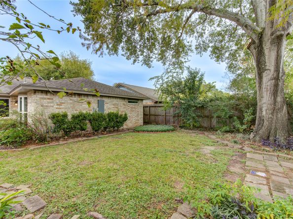 13547 Brook Hollow Drive, Sugar Land TX 77498