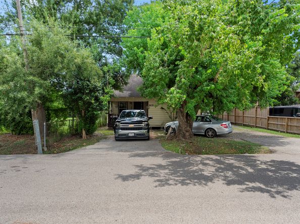 5831 Grace Lane, Houston TX 77021