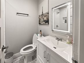 4826 Ventura Lane, Houston TX 77021